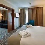 Hotel By Ihg