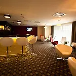 By Ihg 호텔