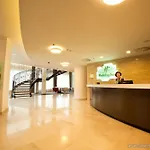 By Ihg 4*