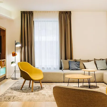 By Ihg 4* Łódź