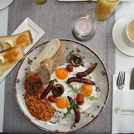 By Ihg