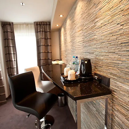 By Ihg Hotel Lodz (Lodz)