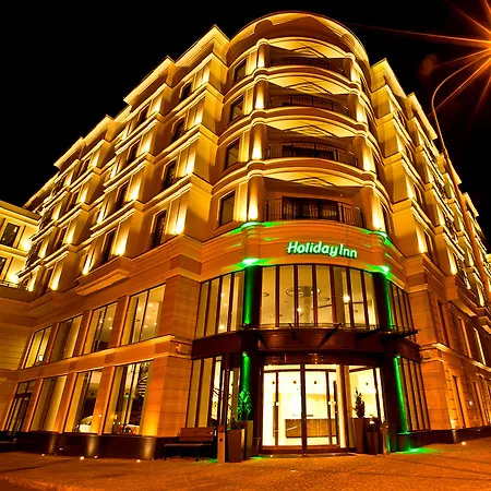 By Ihg