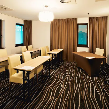 By Ihg Hotel 4*