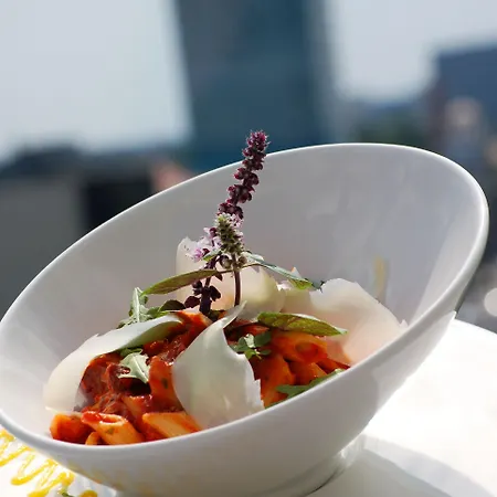 By Ihg Hotel