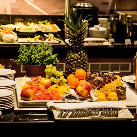 By Ihg Hotel Lodz (Lodz)