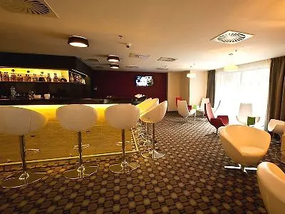 Hotel By Ihg Łódź