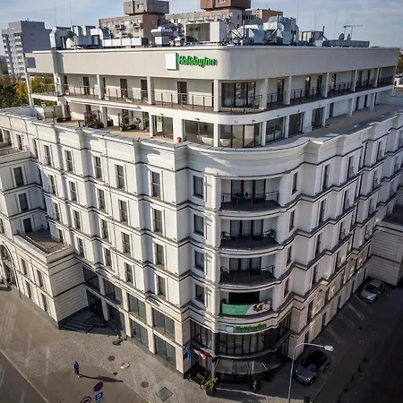 Hotel By Ihg