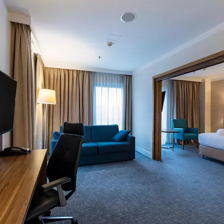 Hotel By Ihg 4*