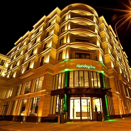 By Ihg