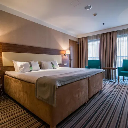 By Ihg Hotel