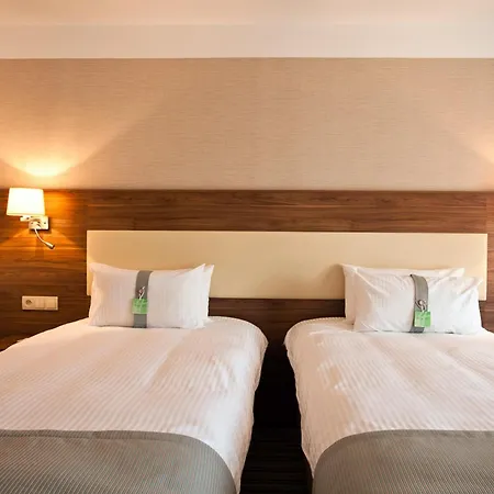 By Ihg Hotel 4*