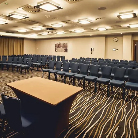 By Ihg Hotel