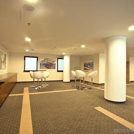Hotel By Ihg Lodz