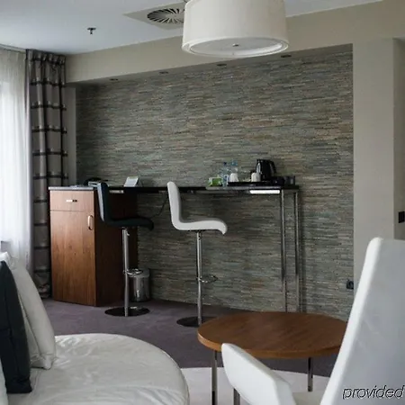 By Ihg Hotel 4*