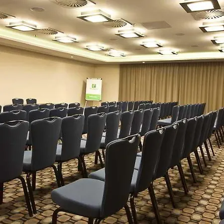 By Ihg Hotel