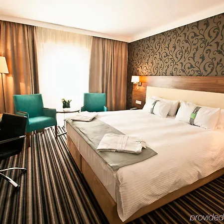 Hotel By Ihg 4*
