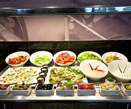 By Ihg Hotel 4*